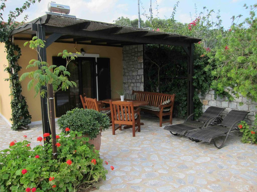 Estia Holiday Gythio Ngoại thất bức ảnh
