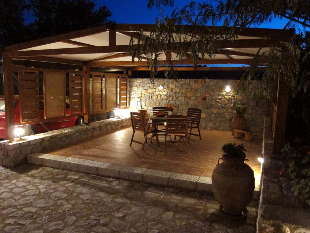 Estia Holiday Gythio Ngoại thất bức ảnh