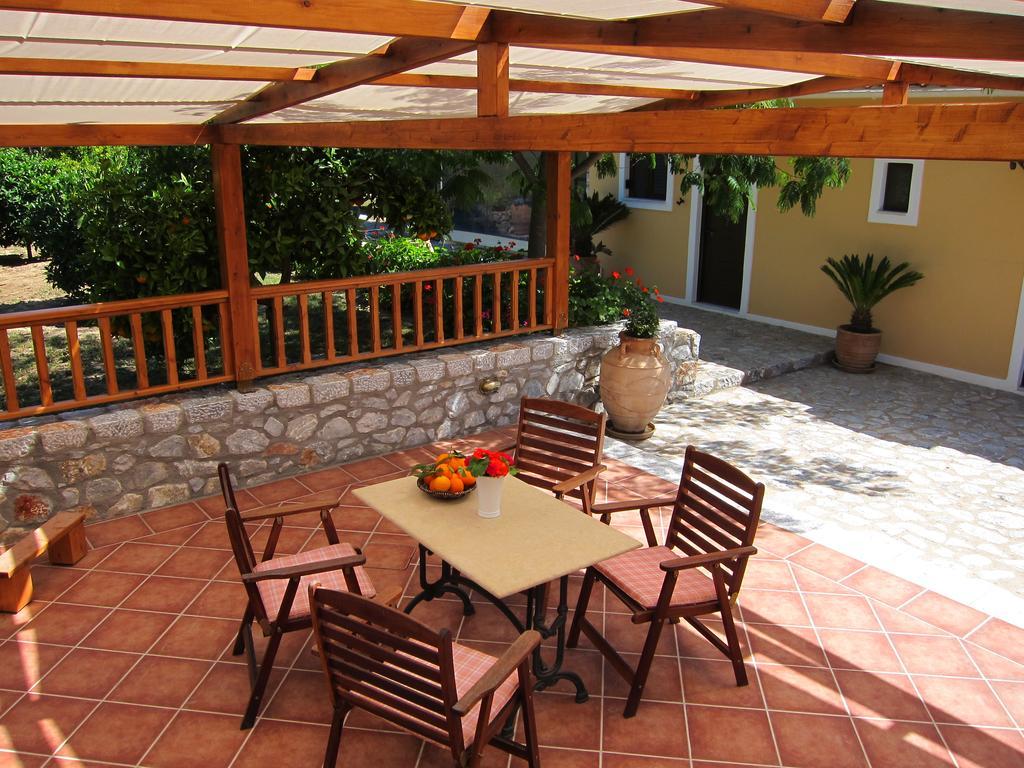 Estia Holiday Gythio Ngoại thất bức ảnh